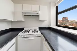 23 Water Grant St, Yonkers, NY 10701 - Photo 4