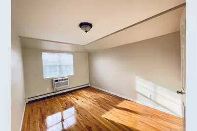 [Address not provided], Bayside, NY 11361 - Photo 8