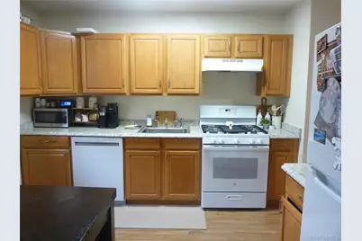 143 Parkside Drive, Suffern, NY 10901 - Photo 8