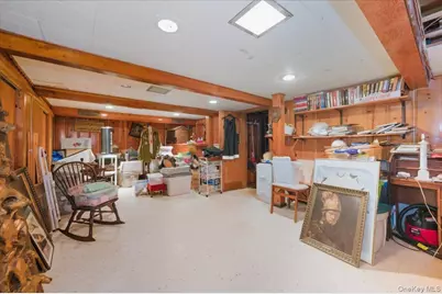 1053 Quentin Place, Woodmere, NY 11598 - Photo 18