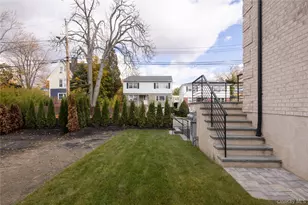 1 Victoria Ln, Yonkers, NY 10701 - Photo 26