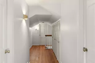 8 Old Wood Rd, Stony Brook, NY 11790 - Photo 20