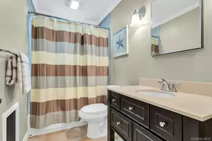 5 Cody Ave, Glen Head, NY 11545 - Photo 22