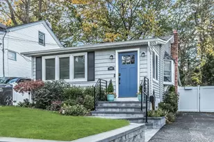 5 Cody Ave, Glen Head, NY 11545 - Photo 2