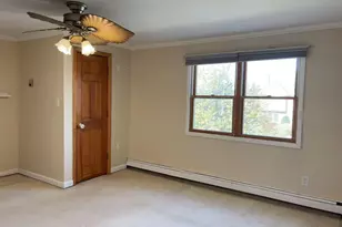 1010 Brent Dr, Wantagh, NY 11793 - Photo 16