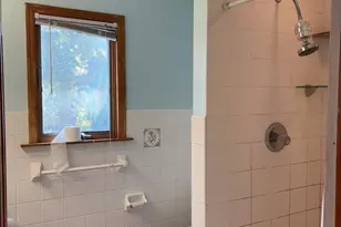 1010 Brent Dr, Wantagh, NY 11793 - Photo 18