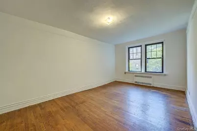 109-14 Ascan Avenue #4J, Forest Hills, NY 11375 - Photo 36