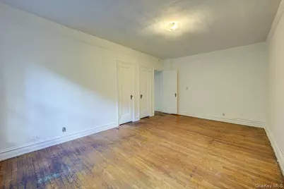 109-14 Ascan Avenue #4J, Forest Hills, NY 11375 - Photo 32