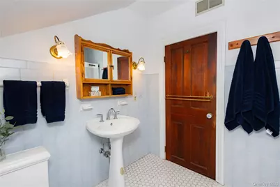 101 Bleeker Street, Port Jefferson, NY 11777 - Photo 30