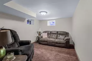 58 Chestnut St, Lynbrook, NY 11563 - Photo 14