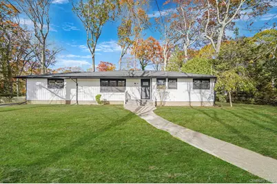 780 Westview Drive, Mattituck, NY 11952 - Photo 1
