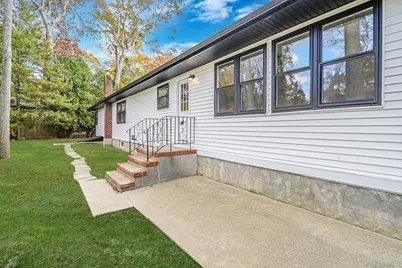 780 Westview Drive, Mattituck, NY 11952 - Photo 6