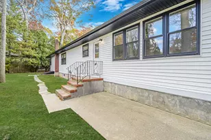 780 Westview Dr, Mattituck, NY 11952 - Photo 6