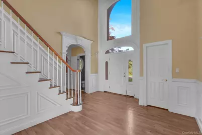 135 Elmwood Drive, Dix Hills, NY 11746 - Photo 6