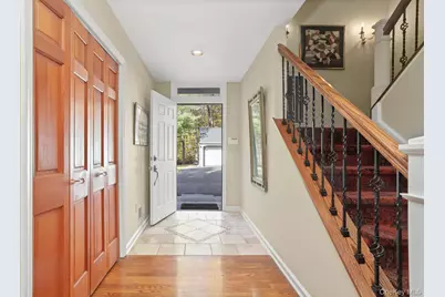 517 Old Chappaqua Road, Briarcliff Manor, NY 10510 - Photo 2