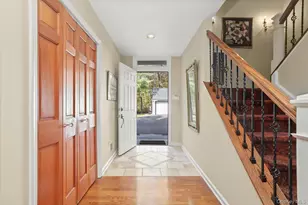 517 Old Chappaqua Rd, Briarcliff Manor, NY 10510 - Photo 2