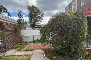 111-27 209th Pl, Queens Village, NY 11429 - Photo 4