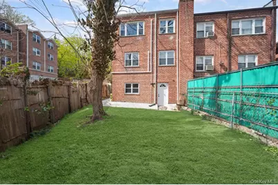 224 W 252nd Street, Bronx, NY 10471 - Photo 28