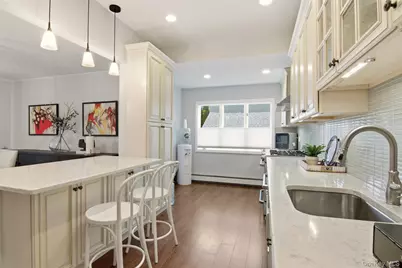 17 Park Place, Floral Park, NY 11001 - Photo 14