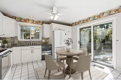 593 Heritage Hills #A, Somers, NY 10589 - Photo 6