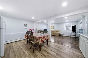 262 N Dunton Ave, Patchogue, NY 11772 - Photo 16