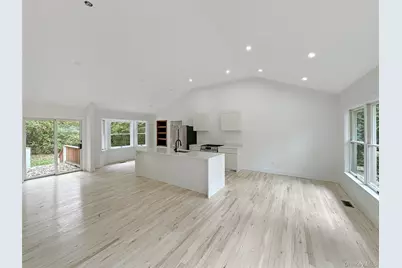 12 Ida Lane, Aquebogue, NY 11901 - Photo 8