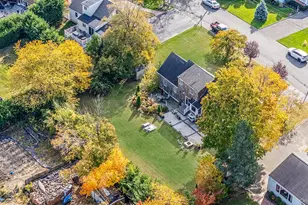 50 Mole Pl, Amityville, NY 11701 - Photo 32