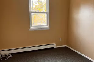 11 Park Manor Ct, Glen Cove, NY 11542 - Photo 10