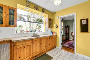 36 Roslyn St, Islip Terrace, NY 11752 - Photo 14