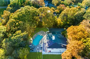 19 Bay Woods Dr, Hampton Bays, NY 11946 - Photo 46