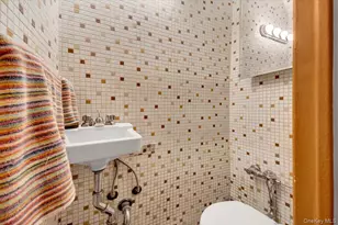 3302 Colden Ave, Bronx, NY 10469 - Photo 10