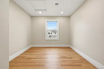 2 Griffin Lane, Syosset, NY 11791 - Photo 22