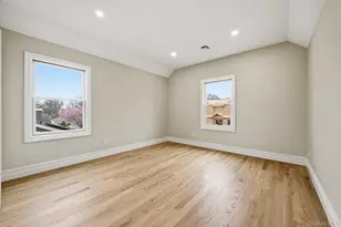 2 Griffin Ln, Syosset, NY 11791 - Photo 28