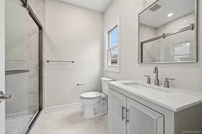 2 Griffin Lane, Syosset, NY 11791 - Photo 16