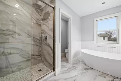 2 Griffin Lane, Syosset, NY 11791 - Photo 20