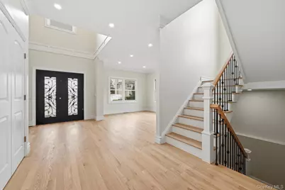 2 Griffin Lane, Syosset, NY 11791 - Photo 6