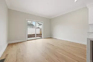 2 Griffin Ln, Syosset, NY 11791 - Photo 10