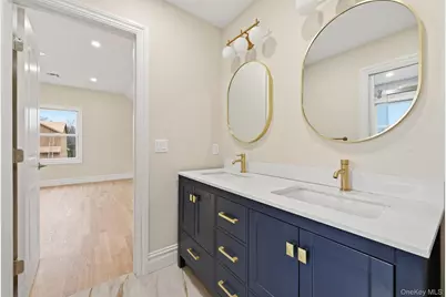 2 Griffin Lane, Syosset, NY 11791 - Photo 26