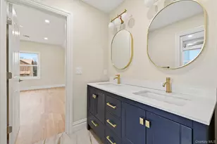 2 Griffin Ln, Syosset, NY 11791 - Photo 26