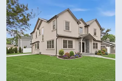 2 Griffin Lane, Syosset, NY 11791 - Photo 2