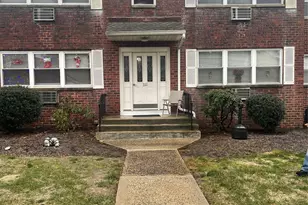 221 N Middletown Rd, Pearl River, NY 10965 - Photo 2