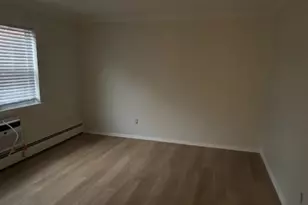 221 N Middletown Rd, Pearl River, NY 10965 - Photo 8