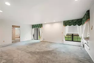 147 Darters Ln, Manhasset, NY 11030 - Photo 8