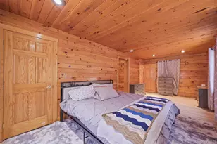 445 N Quaker Ln, Hyde Park, NY 12538 - Photo 18