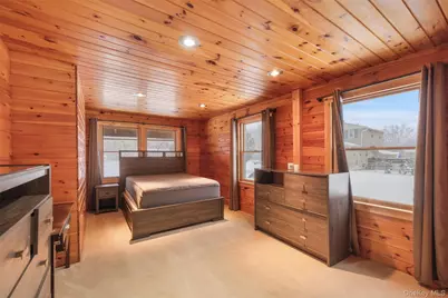 445 N Quaker Lane, Hyde Park, NY 12538 - Photo 22