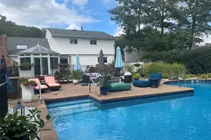 69 Lauren Ave, Dix Hills, NY 11746 - Photo 34