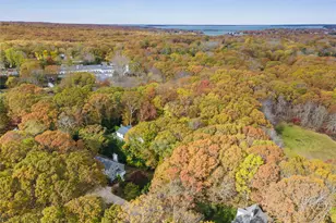 33 Whalers Dr, Sag Harbor, NY 11963 - Photo 38