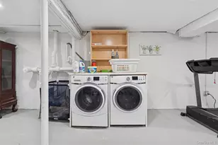 33 Whalers Dr, Sag Harbor, NY 11963 - Photo 24