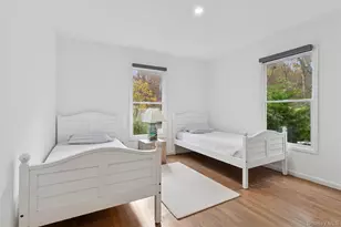 33 Whalers Dr, Sag Harbor, NY 11963 - Photo 18