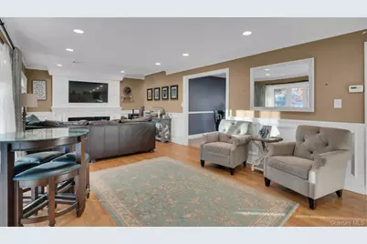 22 Schuyler Drive, Commack, NY 11725 - Photo 12